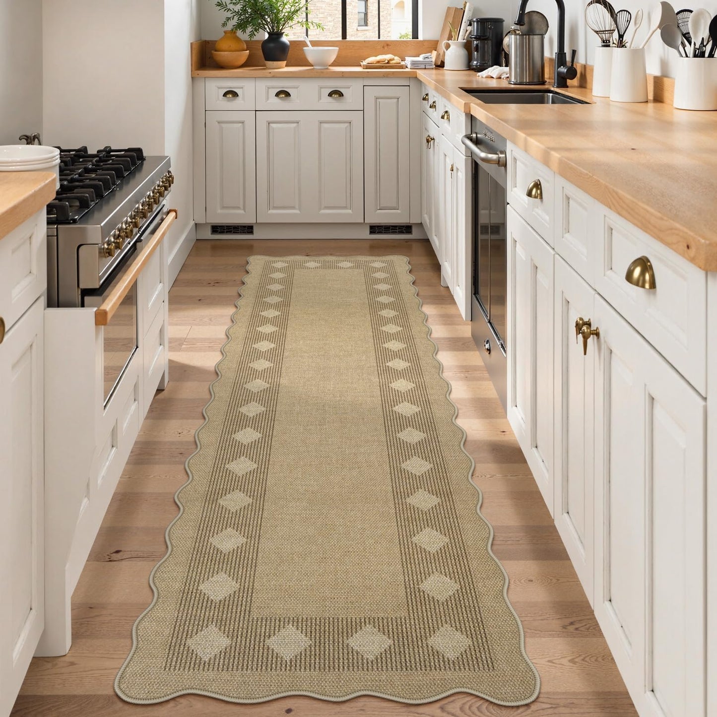 LIVEBOX Easy Jute Diamond Runner Rug for Kitchen, Scalloped Washable 2x8 Tan Rugs for Hallway Entryway, Geometric Checkered Indoor Outdoor Non Slip Rug Farmhouse Carpet Area Rugs for Porch Floor Mat