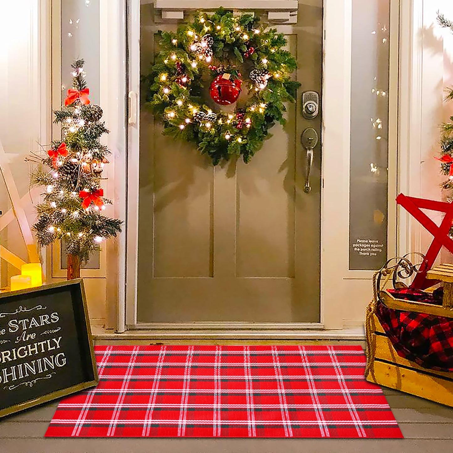 Christmas Red Green White Plaid Rug, 28" x 43" Cotton Hand-Woven Buffalo Check Layered Door Mat for Front Porch, Entryway, Outdoor Holiday Decor, Washable Farmhouse Rug for Home, Patio, Kitchen