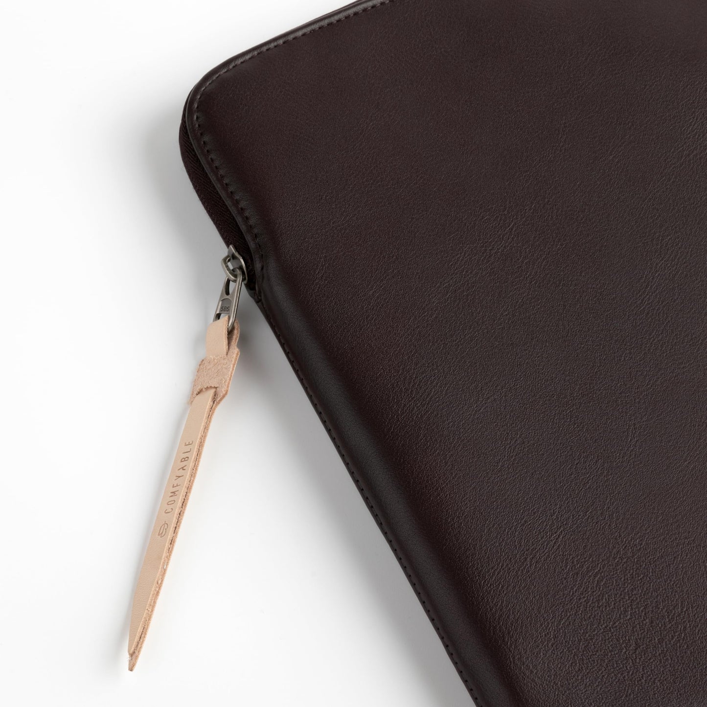 Comfyable Slim Protective Laptop Sleeve, PU Leather Bag Compatible with 15" MacBook Air (Snug Fit) M5 & 14" MacBook Pro M5 Pro/Max 2026 (Loose Fit), Chocolate