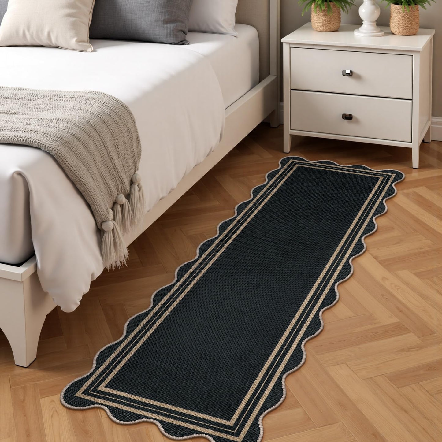LORWER Scalloped 2x6 Kitchen Runner Rug, Washable Rugs for Entryway Non Slip Outdoor Indoor Black Hallway Rug, Farmhouse Morden Carpet for Entry Bedroom Laundry