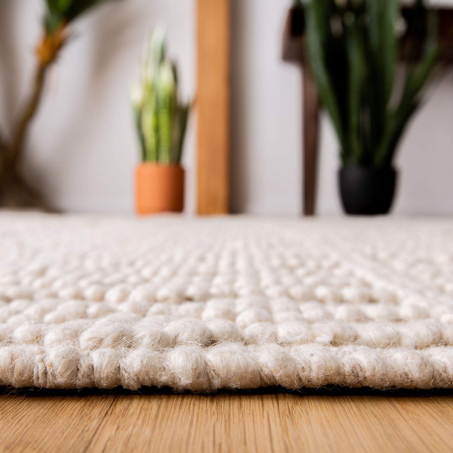 SAFAVIEH Natura Collection Accent Rug - 3' x 5', Ivory, Handmade Moroccan Boho Wool Fringe, Ideal for High Traffic Areas in Entryway, Living Room, Bedroom (NAT852B)