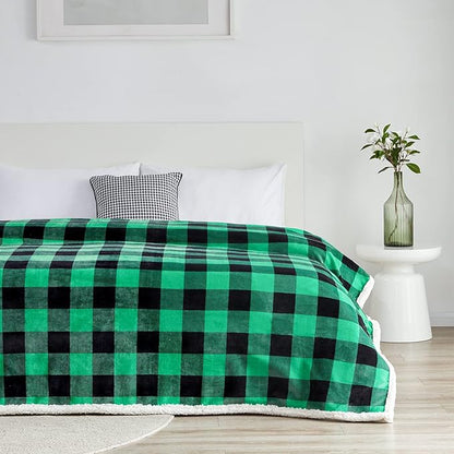 Touchat Sherpa Green and Black Buffalo Plaid Christmas Twin Blanket 60" X 70", Fuzzy Fluffy Soft Cozy Blanket, Fleece Flannel Plush Microfiber Blanket for Couch Bed Sofa (Green and Black)