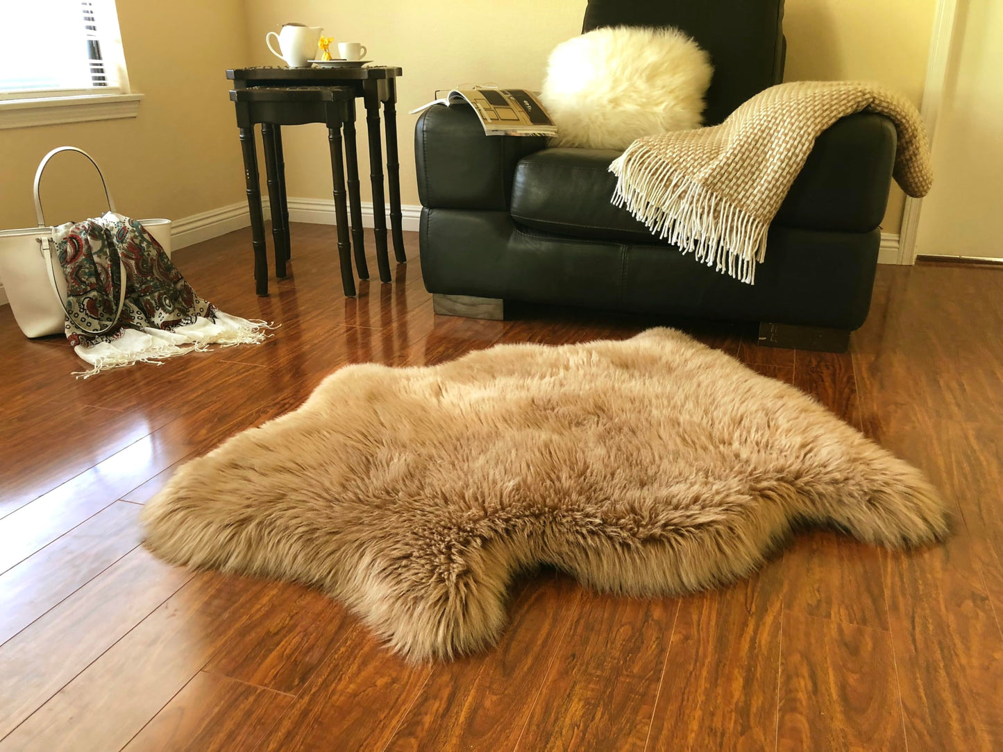 LAMBZY Sheepskin Style Rug, Ultra Soft 1 Pelts, Camel, 2’x3’