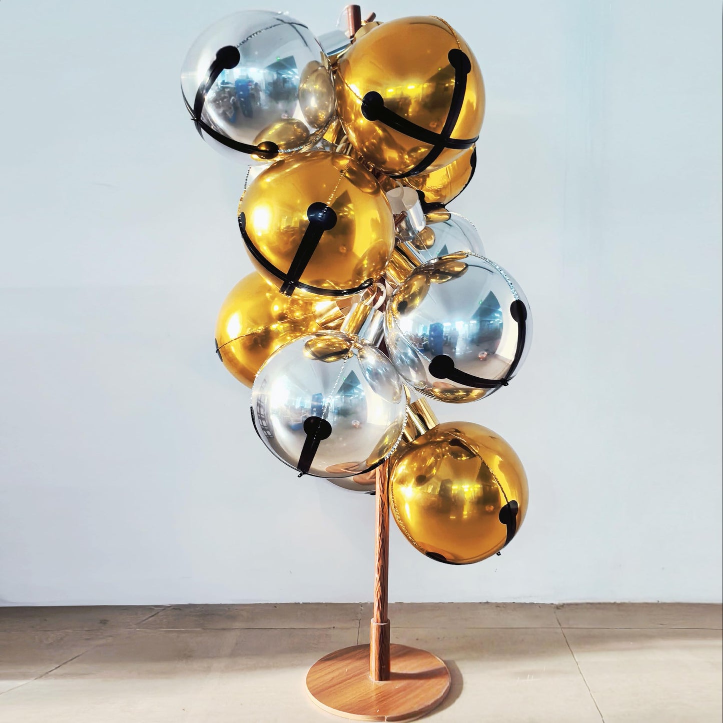 18inch DIY Bell Ornaments Foil Balloon Christmas 10Pack Gold Silver Bell Each 5Count - Inflatable Balloon Ball Hanging Ornaments for Holiday Indoor Display Xmas Tree Decoration (Bell Gold & Silver)
