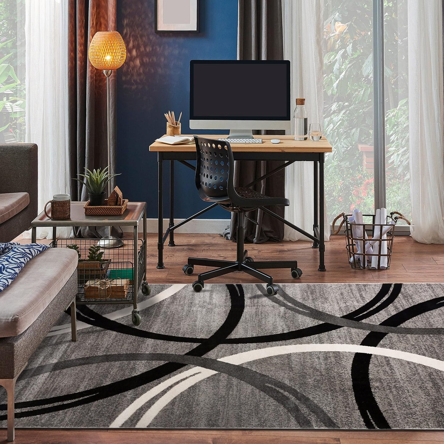 Rugshop Wavy Circles Design Area Rug, Fade-Resistant Carpet for Kitchen, Entryway, or Office, Gray, 3'3" x 5'
