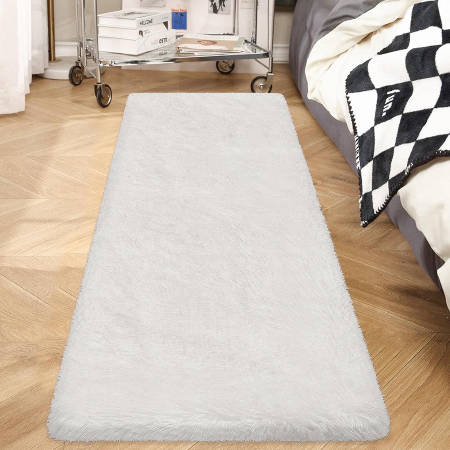 ZJYeRug White Runner Rug,Fluffy White Rug Runners for Bedroom Living Room,2x6 ft Washable No Slip Shag Fuzzy Carpet,Plush Soft Faux Fur Floor Area Rugs for Hallway Nurser Kid Dorm Home Decor Aesthetic