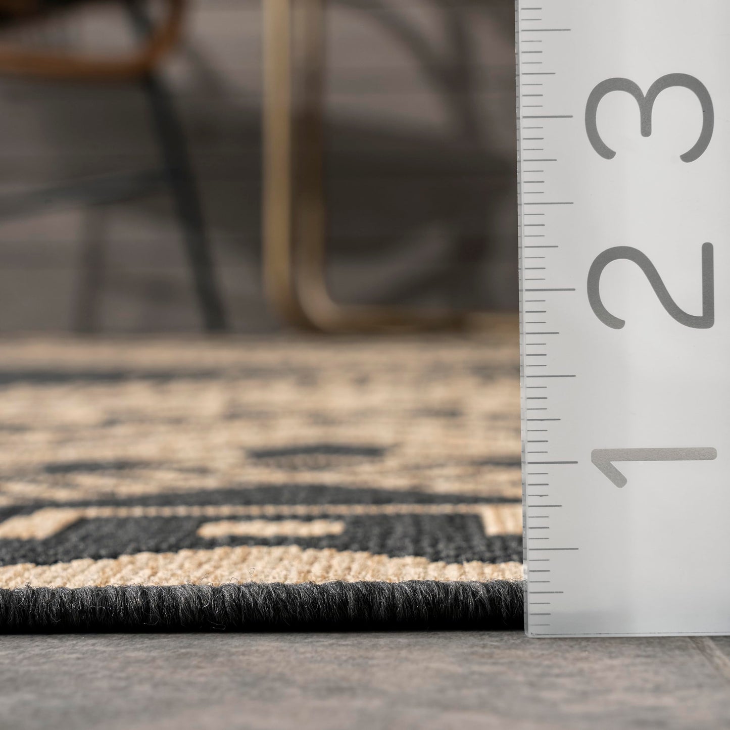 Nuloom Outdoor Performance Collection Landry Charcoal/Ivory, 4' x 6', Soft, High Traffic, Stain Resistant, Easy Clean, Durable Area Rug for Indoor/Outdoor Patio, Deck, Porch, Garden, Courtyard
