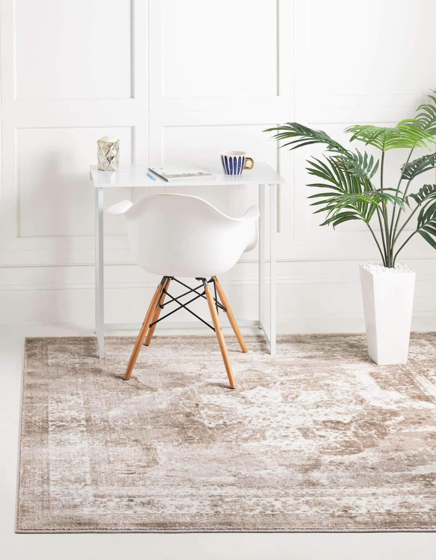 Unique Loom Sofia Collection Area Rug - Salle Garnier (5' 3" Square, Beige/ Ivory)