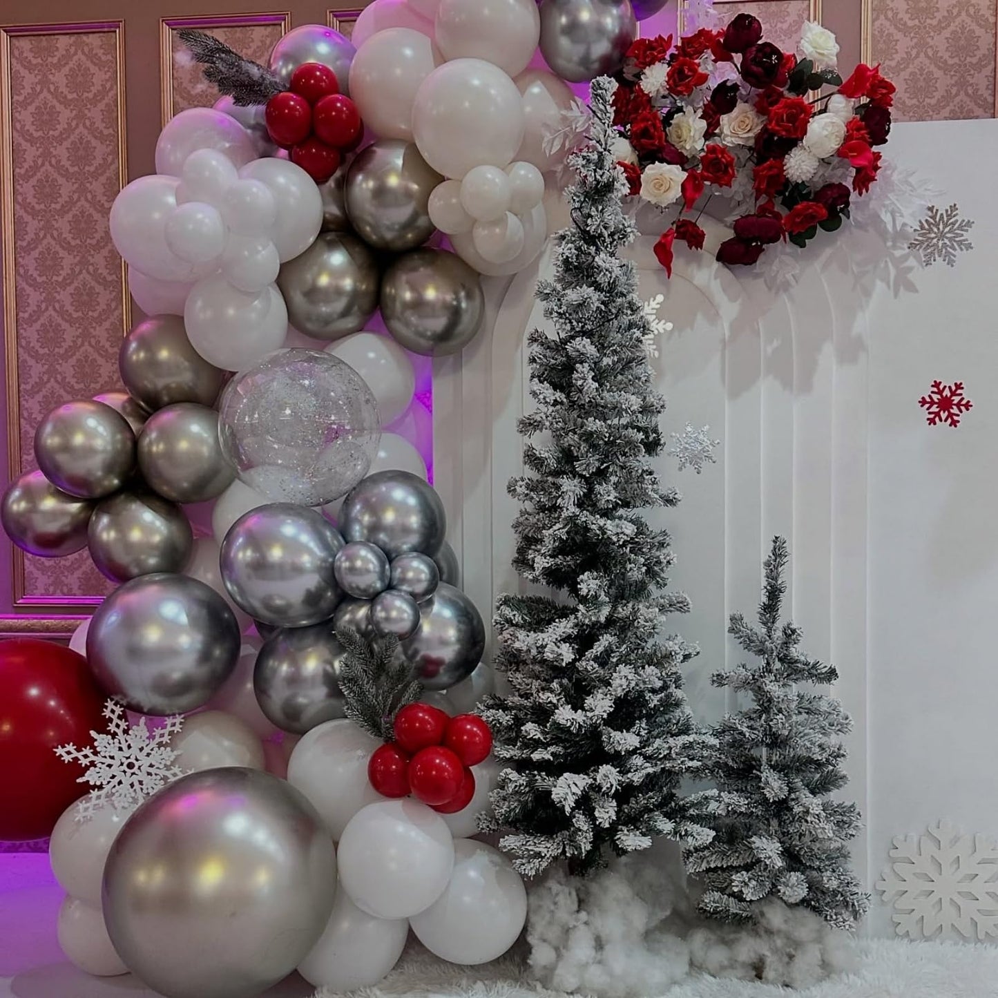 White Silver Red Balloons Arch Christmas Balloons Garland Winter Wonderland Birthday Party Decorations Snowflake Explosion Star Balloon Metallic Latex Helium Christmas Xmas New Year Baby Shower