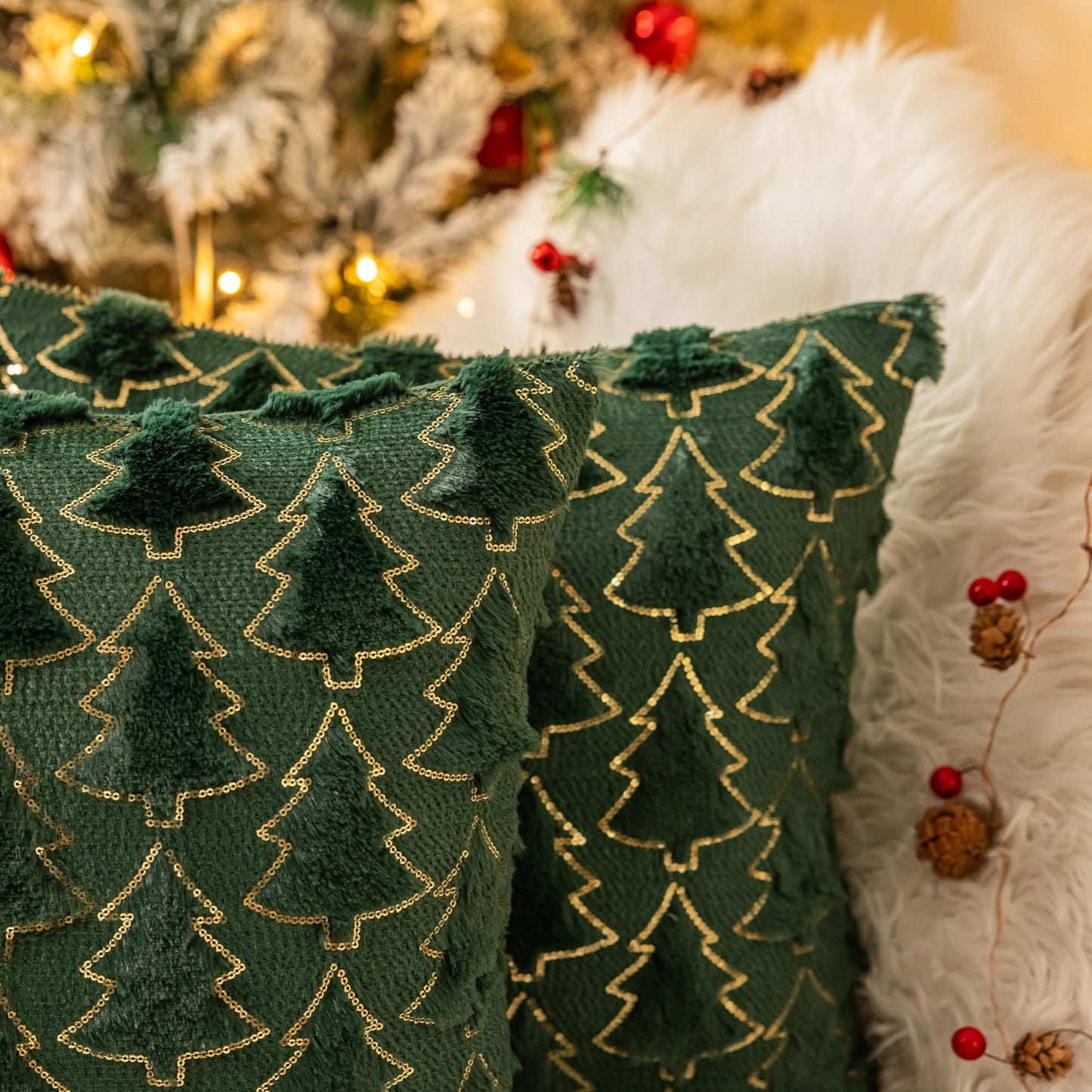 AQOTHES Christmas Tree Green Throw Pillow Covers 18x18, Soft Faux Fur Sequins Throw Pillows for Couch Sofa Bed Room Cushion Covers Holiday Decorations
