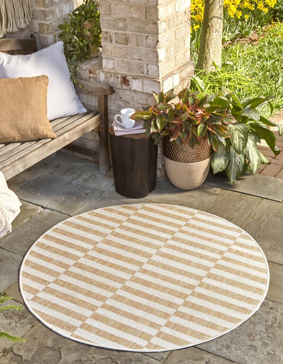 Unique Loom Outdoor Striped Collection Area Rug - Striped (5' 3" Round Taupe/Ivory)