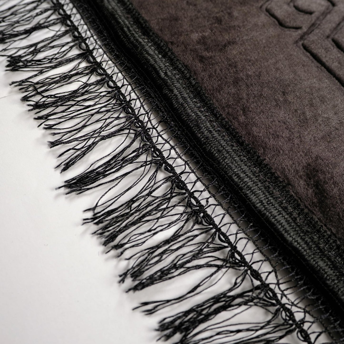 FIRASET Prayer Rug - Soft Plush Turkish Janamaz Sajada Carpet for Men and Women - Plain Solid Prayer Mat Ramadan Eid Gift - with Prayer Beads - Luxury Floral Stamp, Black