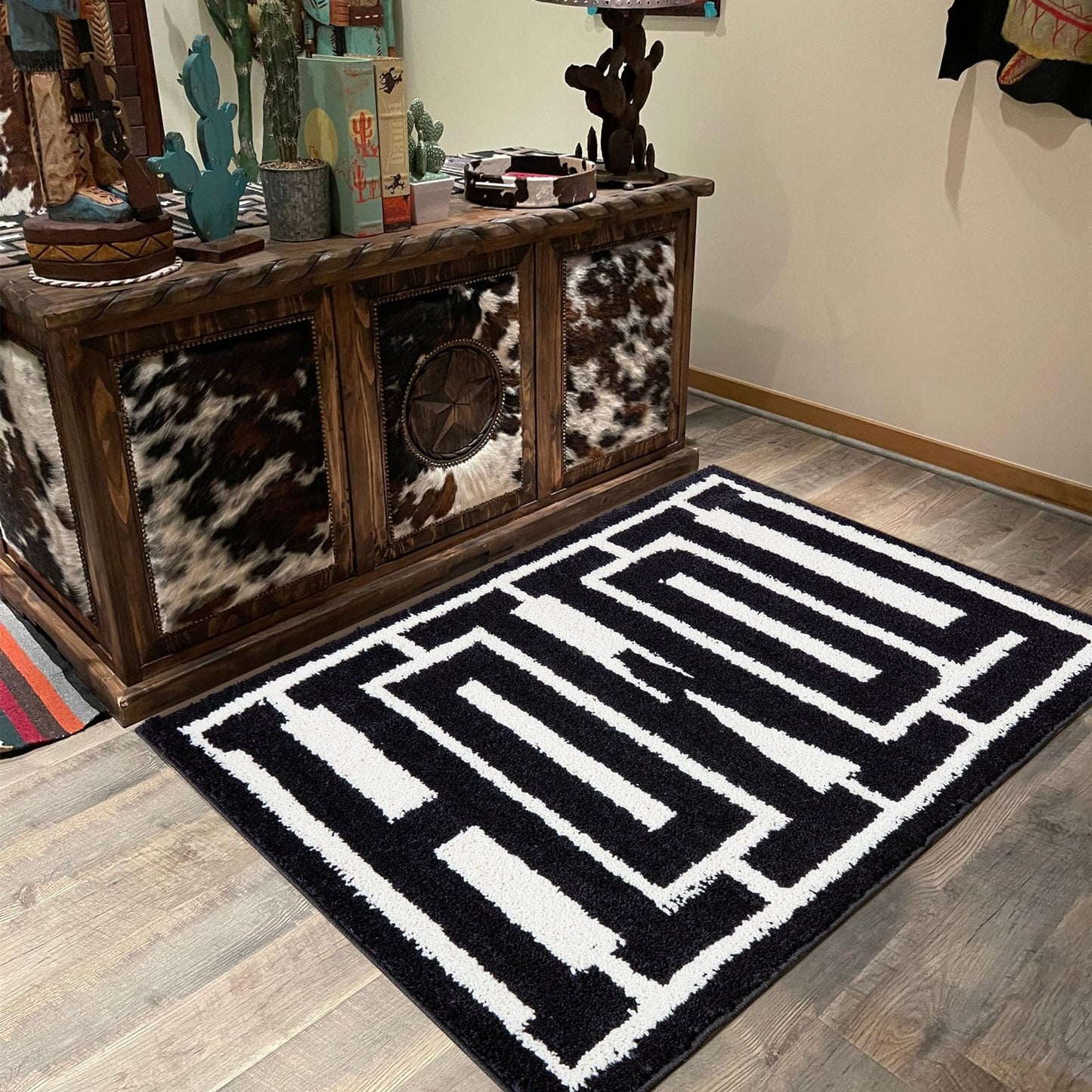 RoomTalks Washable Howdy Rug Indoor Doormat, Cowboy Country Rustic Southwestern Bathroom Rugs Non Slip Bath Mat, Wild West Rodeo Texas Throw Rugs 2x3 Small Area Rug for for Bedroom Bathroom Kitchen