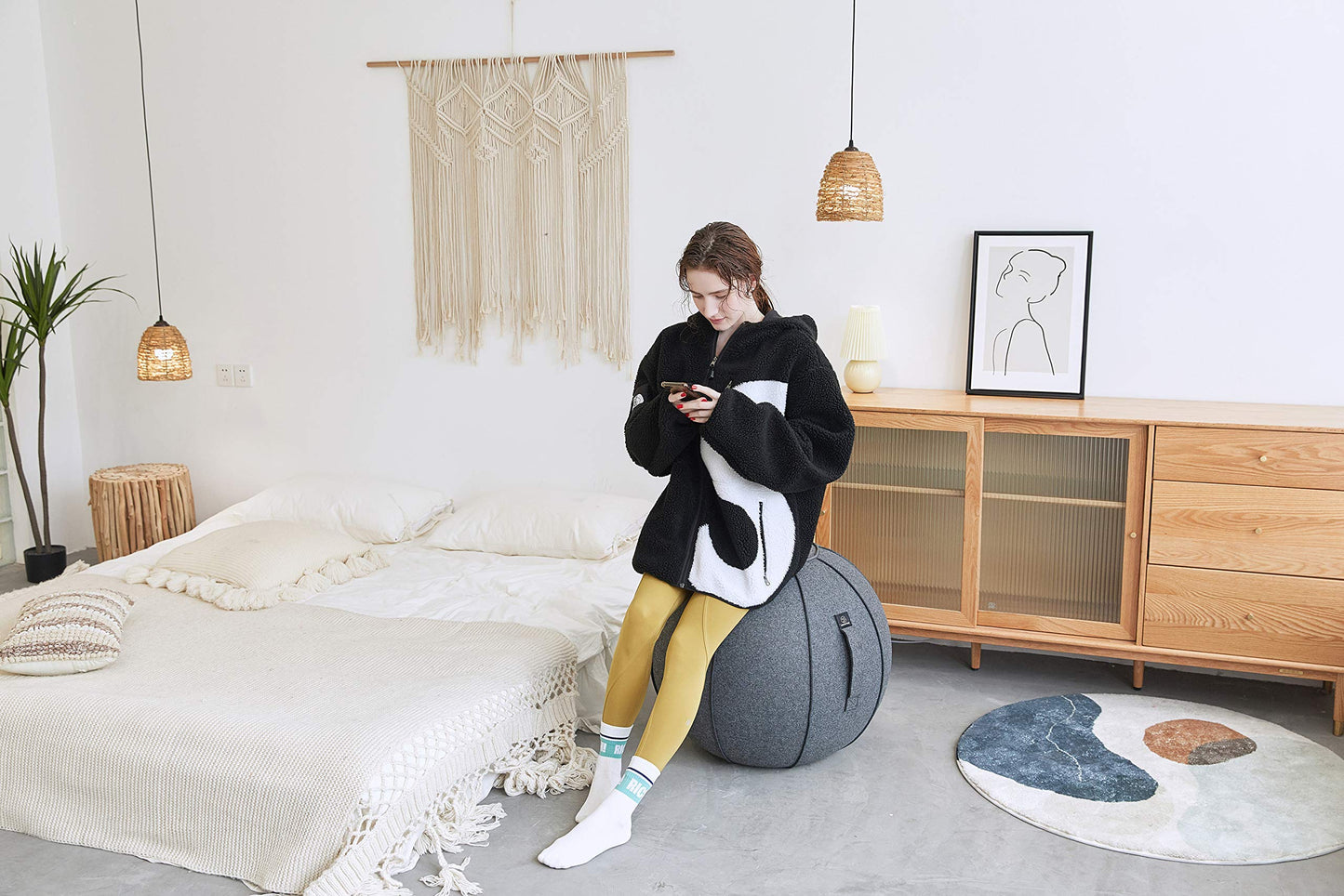 XGYLVFEI 65cm Sitting Ball Chair for Office, Dormitory and Home, Pilates Exercise Yoga Ball with Cover, Lightweight Self-Standing Ergonomic Posture Activated Exercise Ball with Handle