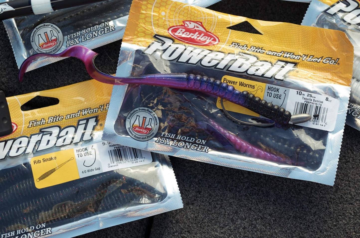 Berkley PowerBait® Power Worm Fishing Bait, Black, 4in | 10cm, Irresistible Flavor, Classic Curly Tail Worm Profile, Ideal for Spring, Summer and Fall Fishing