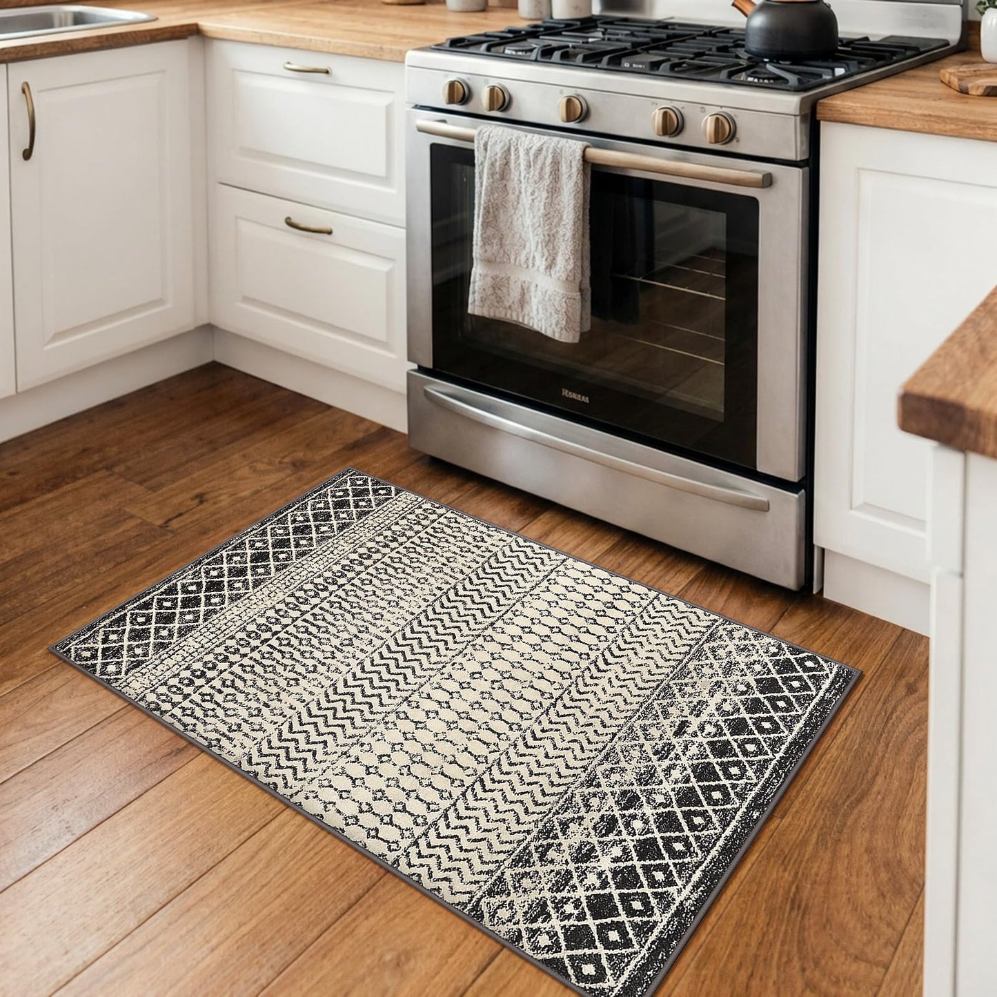 Nailttos Moroccan Area Rug, 2x3 Black Distressed Entryway Rug Non-Slip Small Rug, Soft Low-Pile Washable Indoor Door Mat Floor Carpet for Entrance Bedroom Kitchen Bathroom