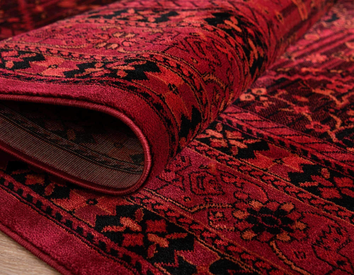 Unique Loom Tekke Collection Area Rug - Sheibani (6' 1" x 9' Rectangle, Red/ Black)