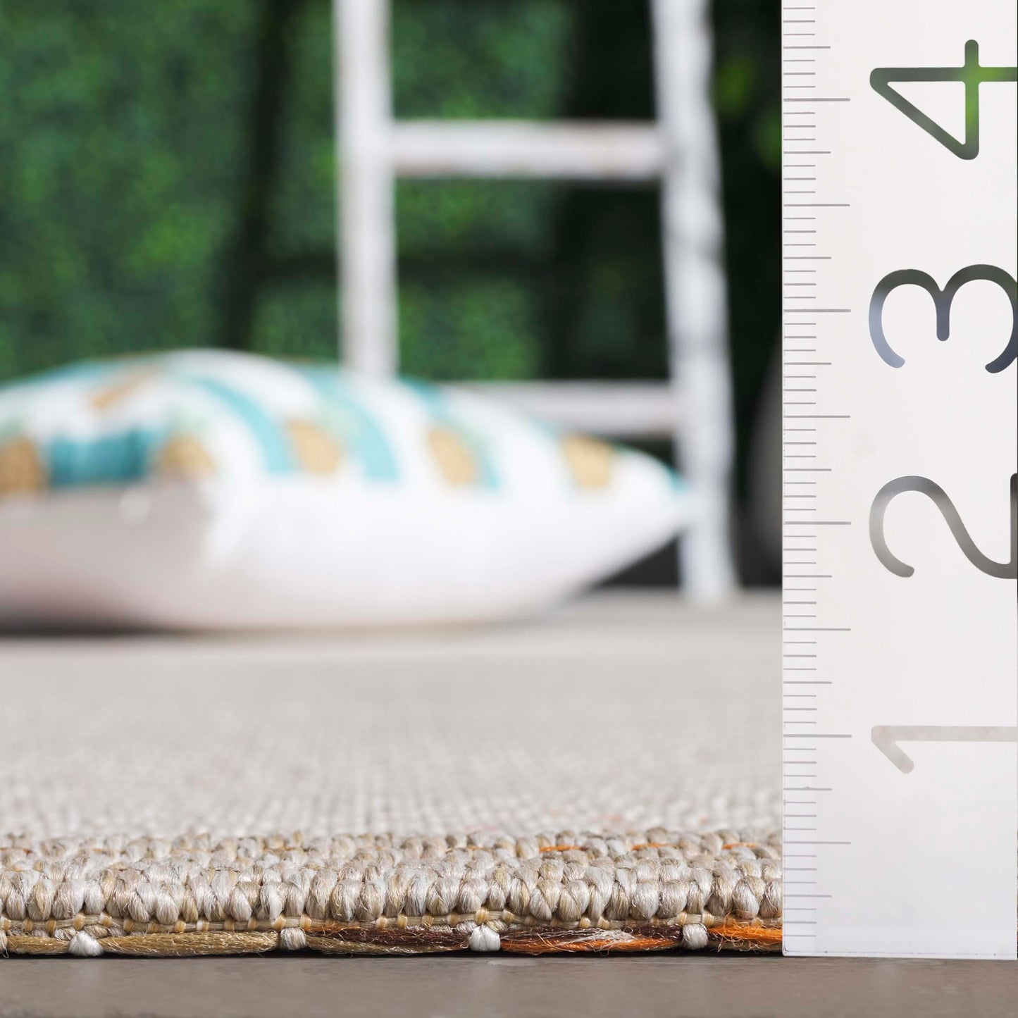 SAFAVIEH Washable Rug Outdoor Sisal All-Weather Collection - 4' x 6', Ivory & Orange, Non-Shedding & Easy to Clean, Ideal for Patio, Backyard, Mudroom (SAW644P)