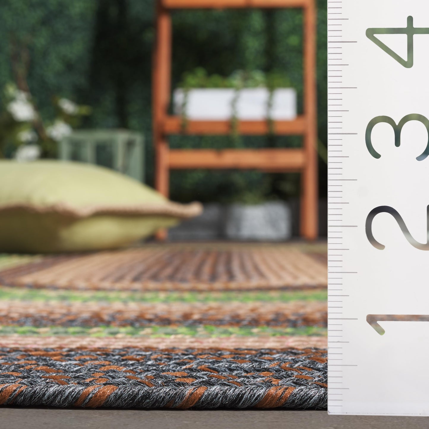 SAFAVIEH Washable Rug Outdoor Braided Collection - 3' Round, Brown & Green, Handmade & Reversible, Non-Shedding & Easy to Clean, Ideal for Patio, Backyard, Mudroom (BRD314T)