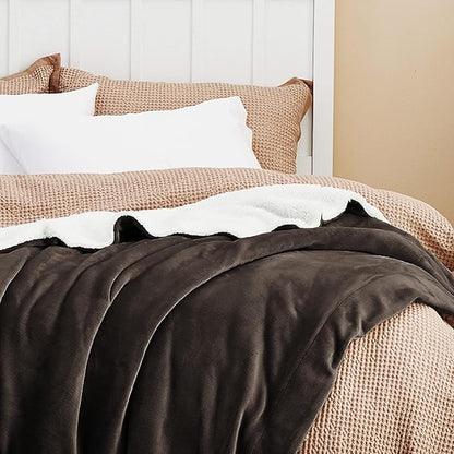 Bedsure GentleSoft Sherpa Fleece Throw Blanket for Couch - Thick and Warm Throw for Men, Soft Fuzzy Plush Blanket for Winter, Brown, 50x60 Inches