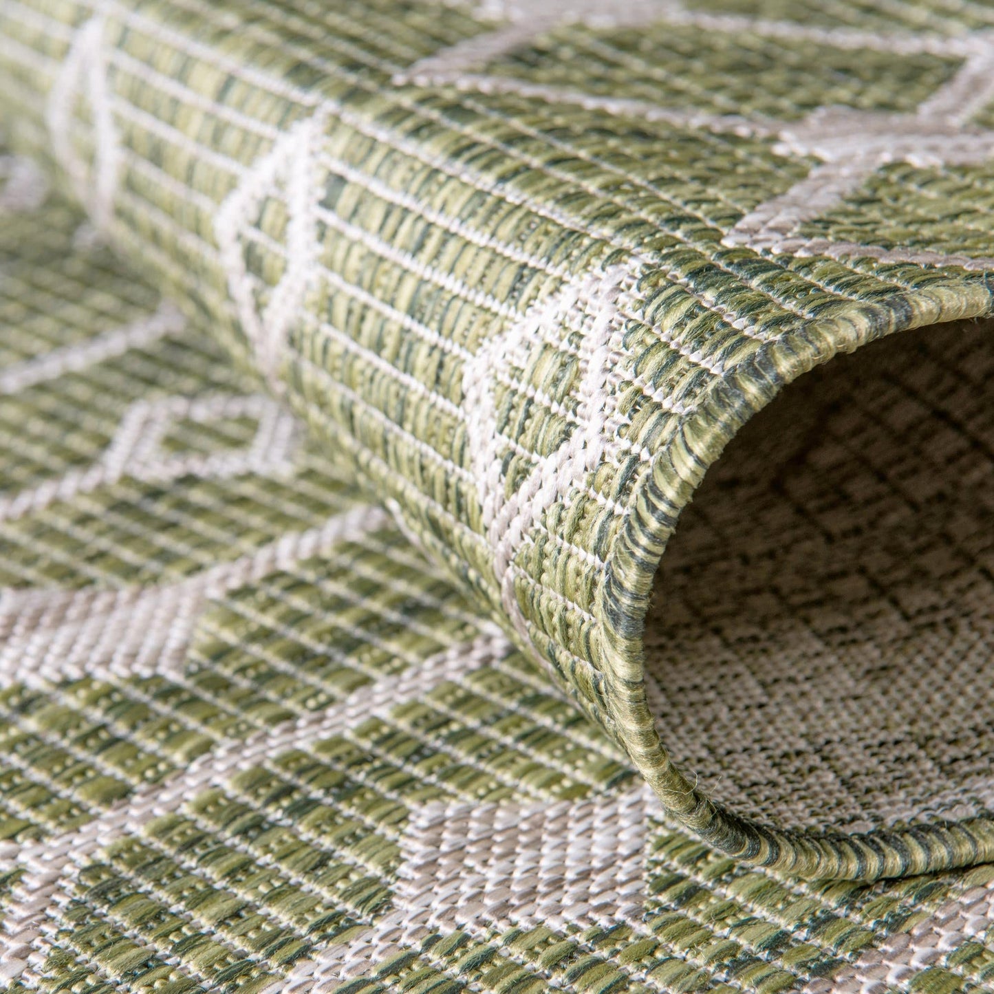 Unique Loom Outdoor Trellis Collection Area Rug - Tribal Trellis (5' 3" Octagon, Green/ Natural)
