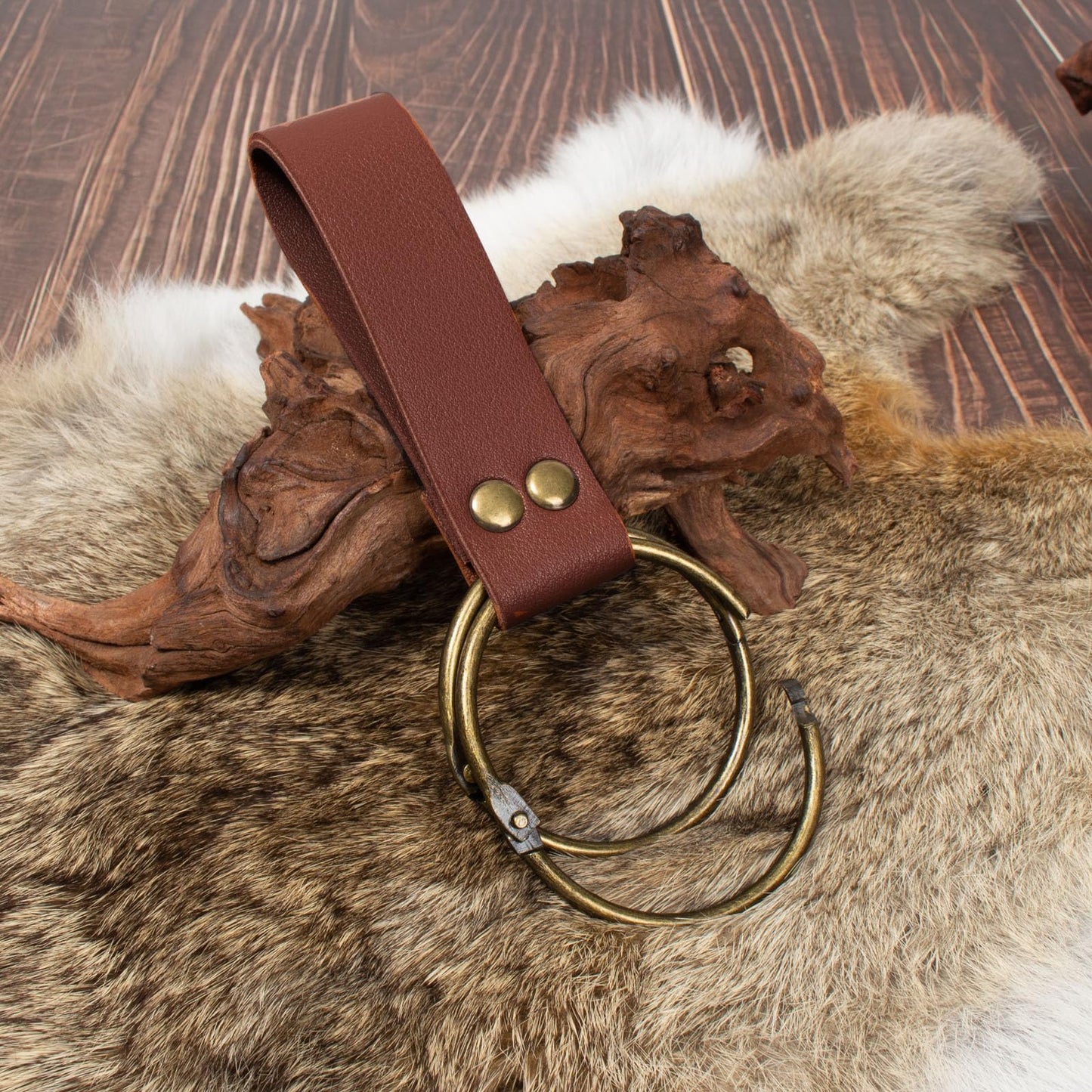 SUMGOGO Renaissance Belt Pouch Waist Phone Bag Potion Bottle Skirt Hike Hook Corset Retro Medieval Festival Costume Accessories (Brown, M-Waist/31.5"-38")