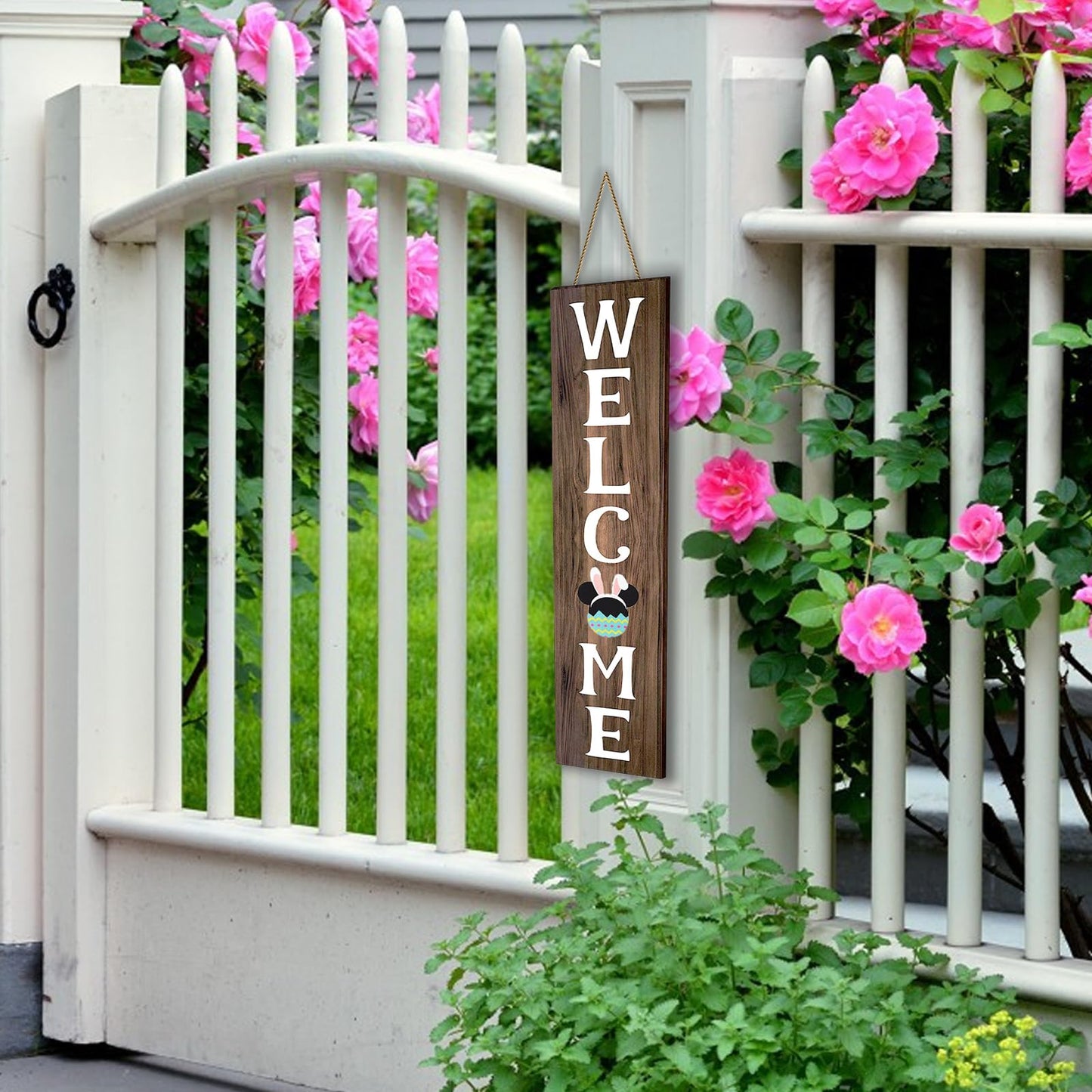 FUEMEILY 15.7'' Cute Mouse Seasonal Interchangeable Home Sign for Front Porch,18pcs Interchangeable Hanging Vertical Welcome Door Sign for Farmhouse/Wall/Porch Decor and Housewarming Gift