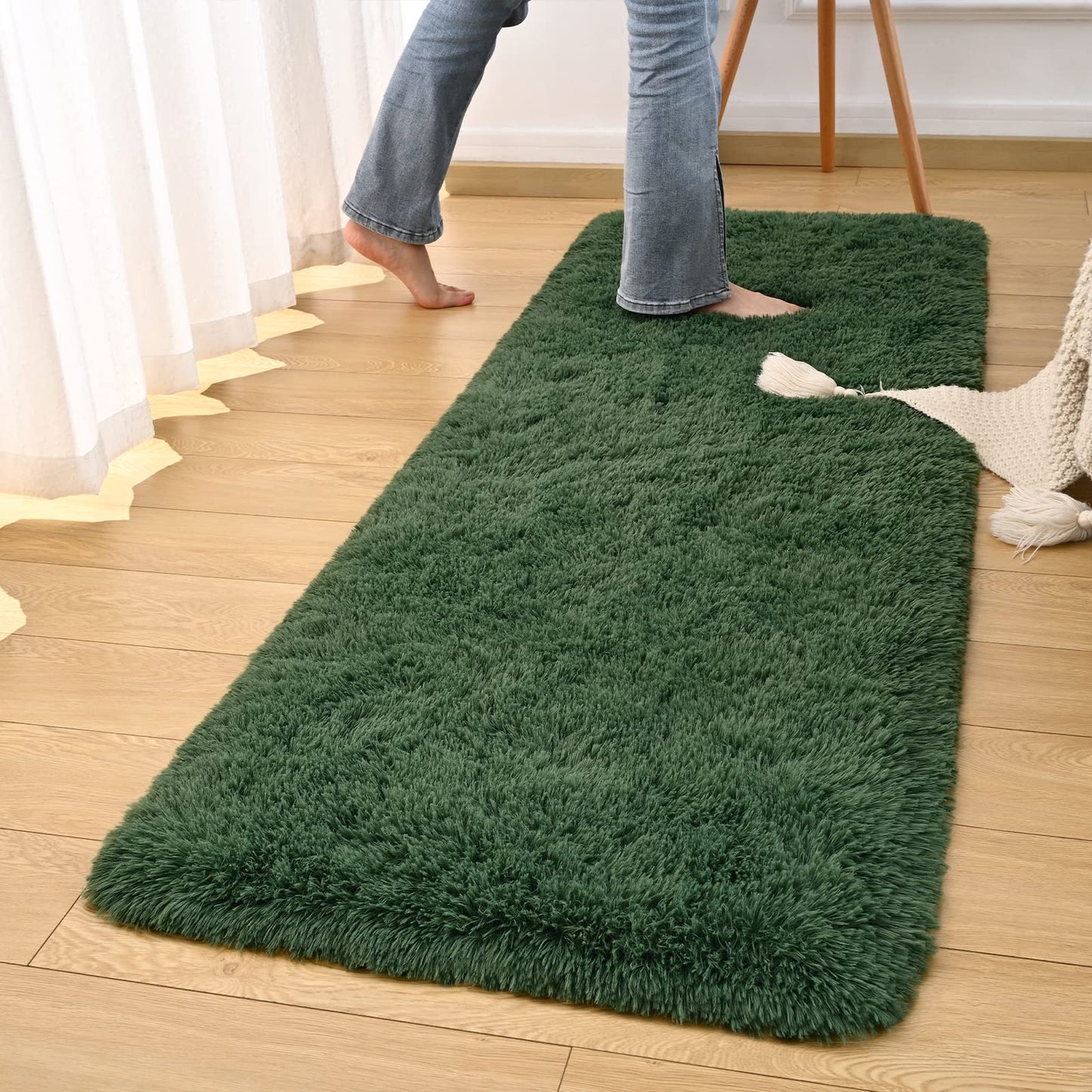 DweIke Fluffy Dark Green Runner Rugs for Bedroom, 2x6 Feet Soft Plush Long Runners for Girls Boys Kids, Non-Slip and Machine Washable Bedside Rug, Small Throw Carpet for Hallway Rooms Decor