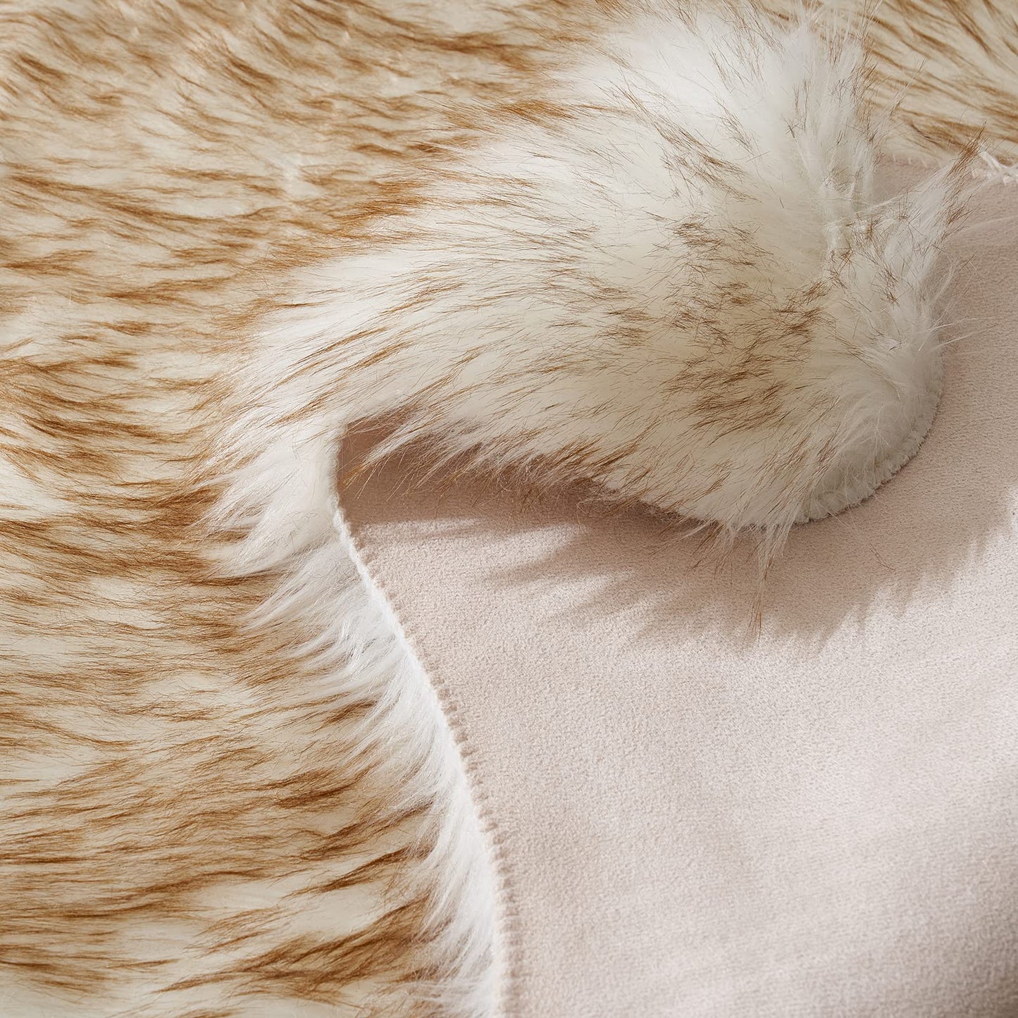 MIULEE Faux Fur Sheepskin Rug, Luxury Fluffy Area Rugs - Super Soft Decorative Shag Carpet for Bedroom, Living Room, and - 2x3 Feet, Frosted Tips Brown