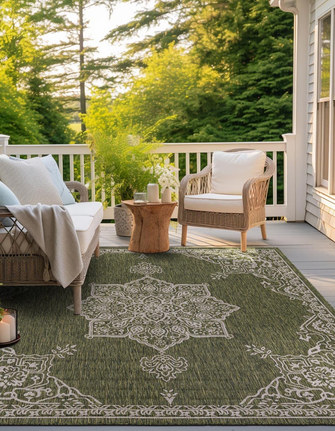 Unique Loom Outdoor Traditional Collection Area Rug - Antique (5' 3" Square Green/Ivory)
