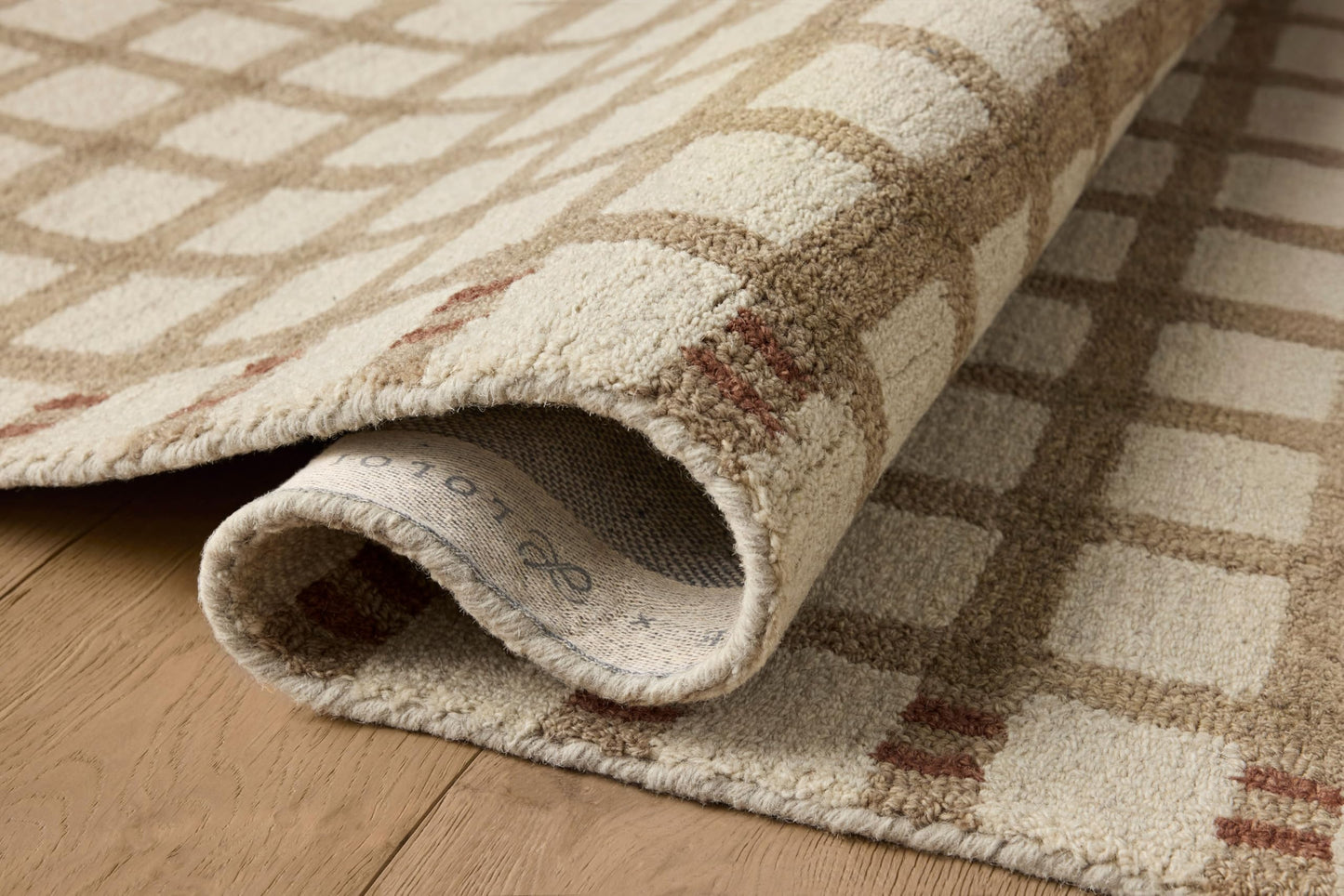 Loloi Magnolia Home by Joanna Gaines Waylon Collection WAY-02 Natural/Rust 5'-0" x 7'-6" Area Rug