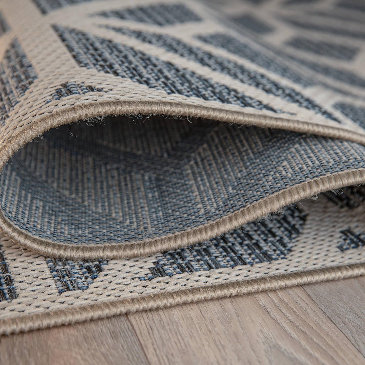 Rugshop Blue Contemporary Geometric Indoor/Outdoor Area Rug — Hose Washable for Living Room, Dining Room and Bedroom, 4' x 6'