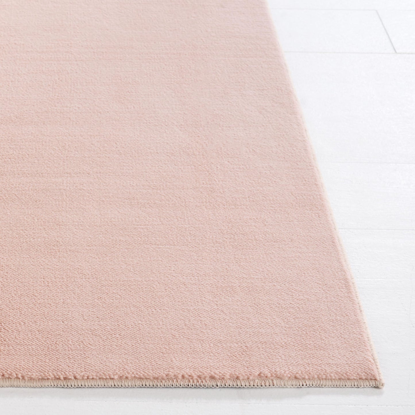 SAFAVIEH Washable Rug Loft Collection - 6' Square, Peach, Slip Resistant & Easy Cleaning, Ideal for Living Room, Bedroom, Home Office, Nursery, Kids Playroom, Dining Space (LFT315C)