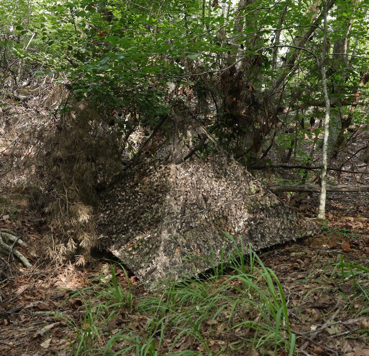 Nukem Grab & Go Hunting Ground Blind - Mossy Oak Country Roots 3D Leafy - Lightweight Stake-Free Pop Up Turkey & Deer Blind (Regular)