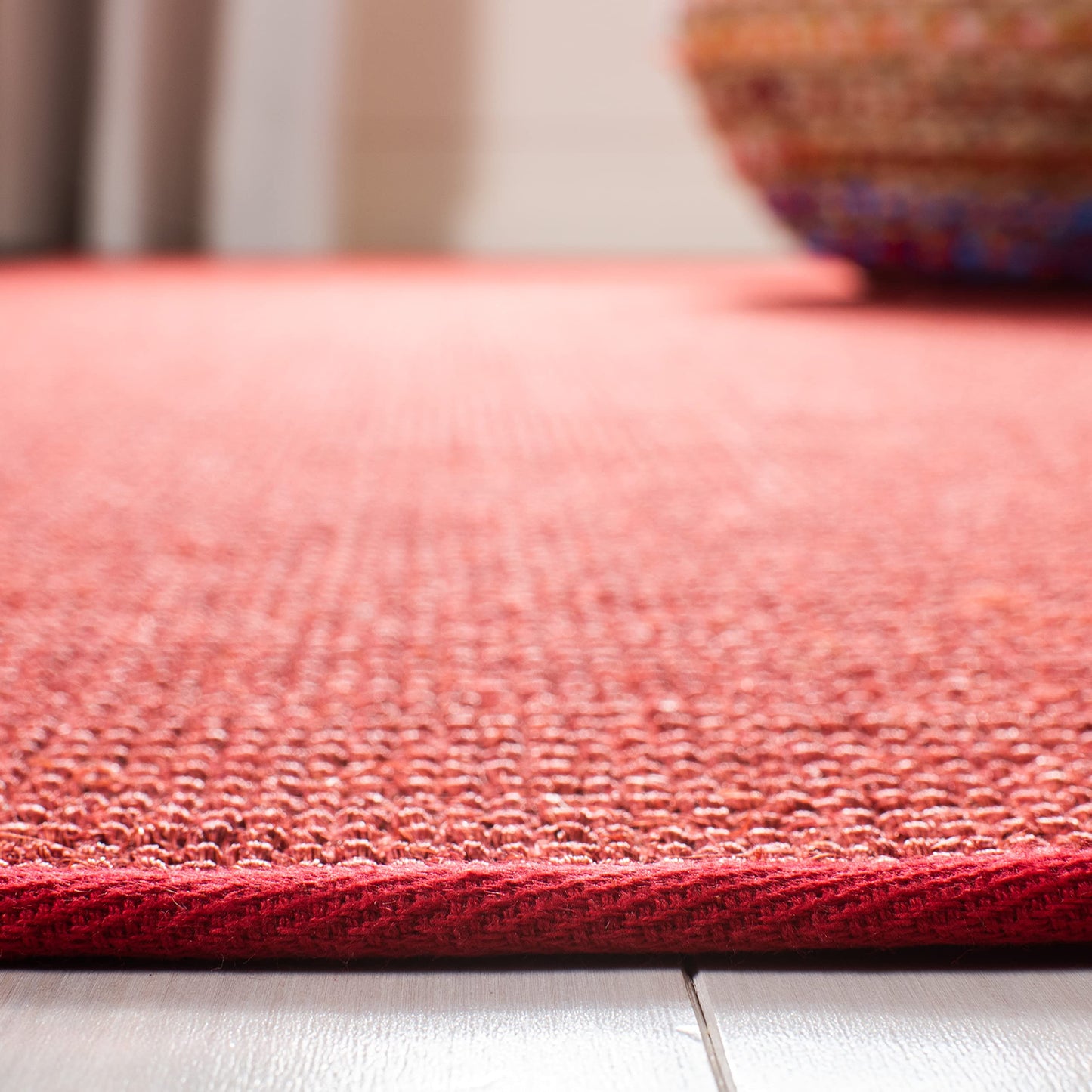 Martha Stewart x SAFAVIEH Area Rug Collection - 5' x 7', Red, Sisal & Jute, Farmhouse Style, Ideal for Living Room, Bedroom, Office, Dining Space (MSR9501Q)