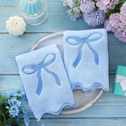2 Pcs Blue Scalloped Hand Towels