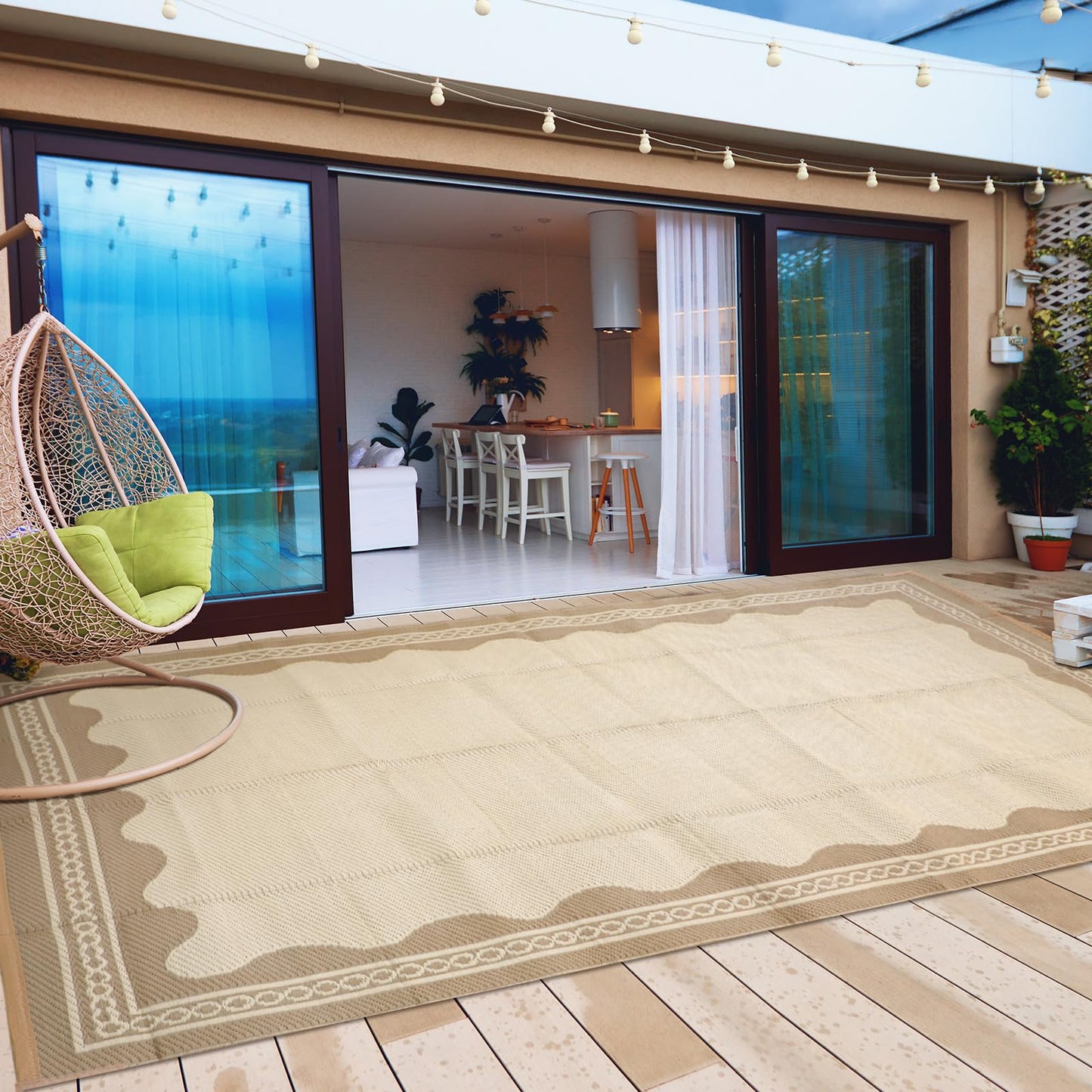 Dunzy Scalloped Outdoor Patio Rug, 5 x 8 ft Non-Slip Plastic Straw Carpet Indoor Outdoor Area Mat for Outside Rv Camping Deck Pool Beach Porch Backyard (Light Brown)