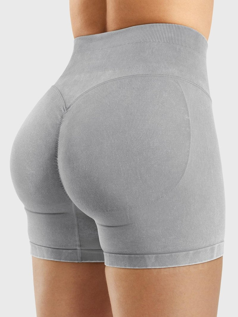 YEOREO Women's Workout Gym Shorts 4.5" Colinne Butt Lifting Hidden Scrunch Seamless Impact Booty Biker Shorts Light Gray