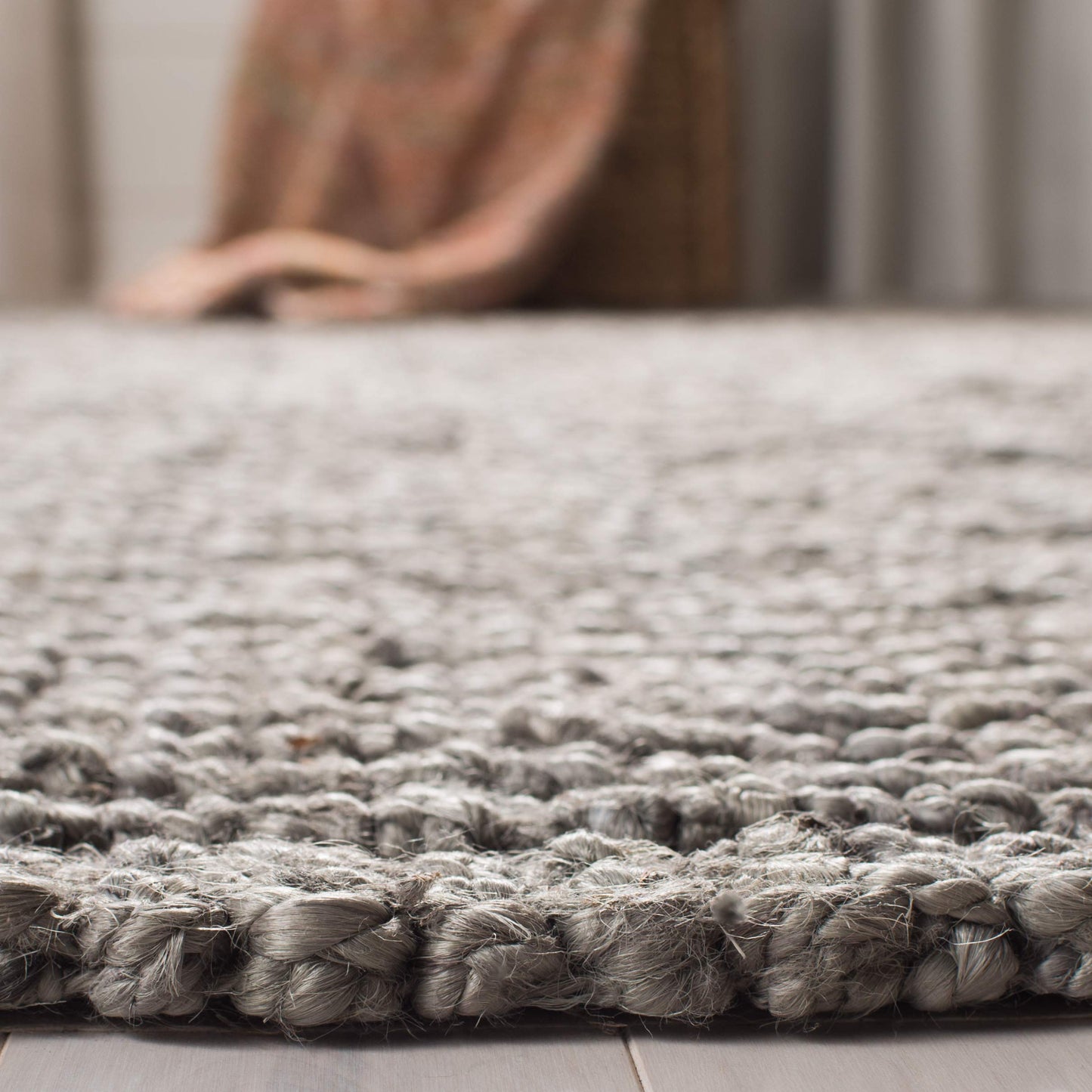 SAFAVIEH Area Rug 5x8 - Natural Fiber Collection - Light Grey, Handmade Jute, Farmhouse Style, Chunky Textured Thick Pile (NF447G)
