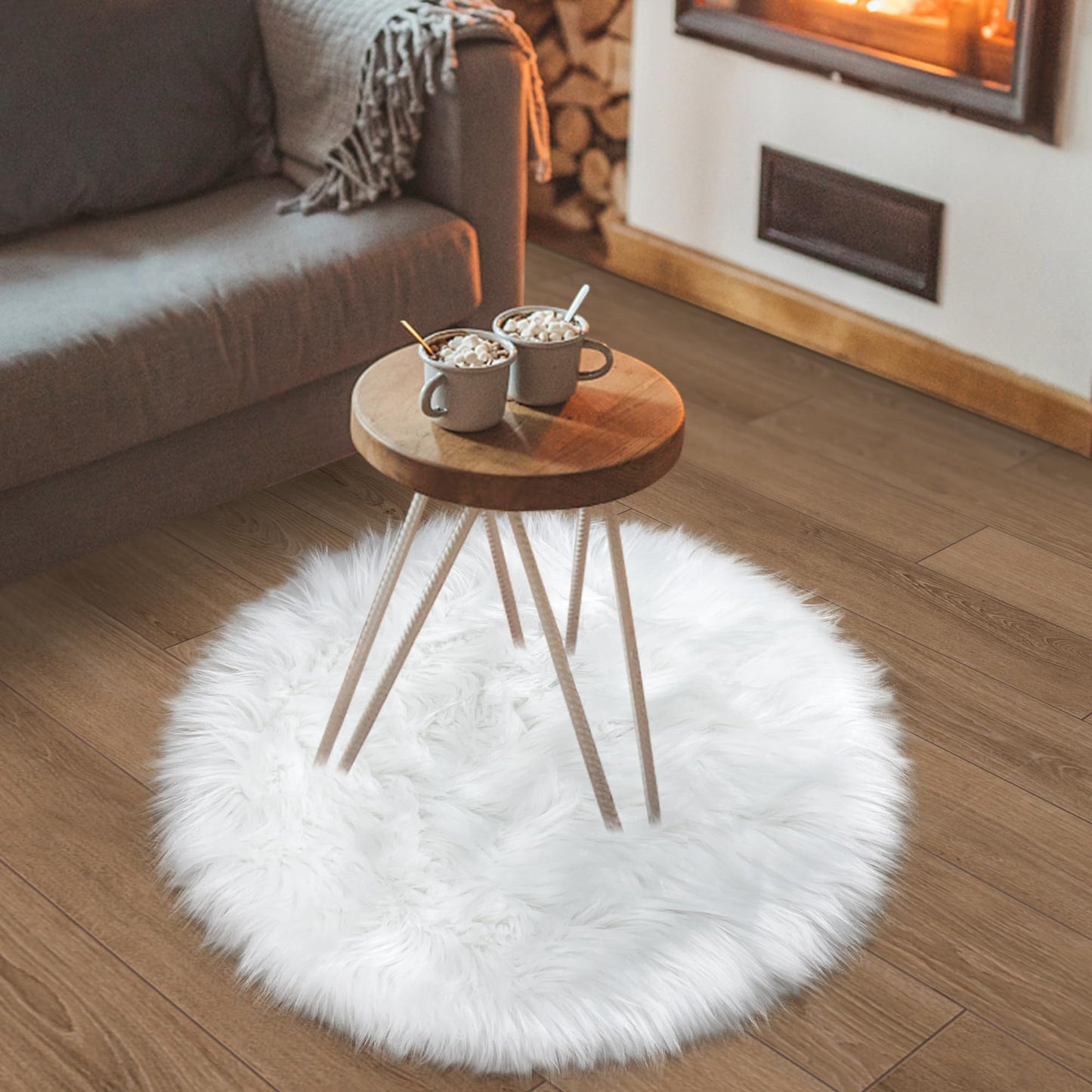 TENNOLA White Faux Fur Rug 2x2 Feet Small Round Fluffy Rug, Faux Sheepskin Circle Shag Fuzzy Throw Carpet for Kids Room, Bedroom, Living Room, Luxury Room Decor
