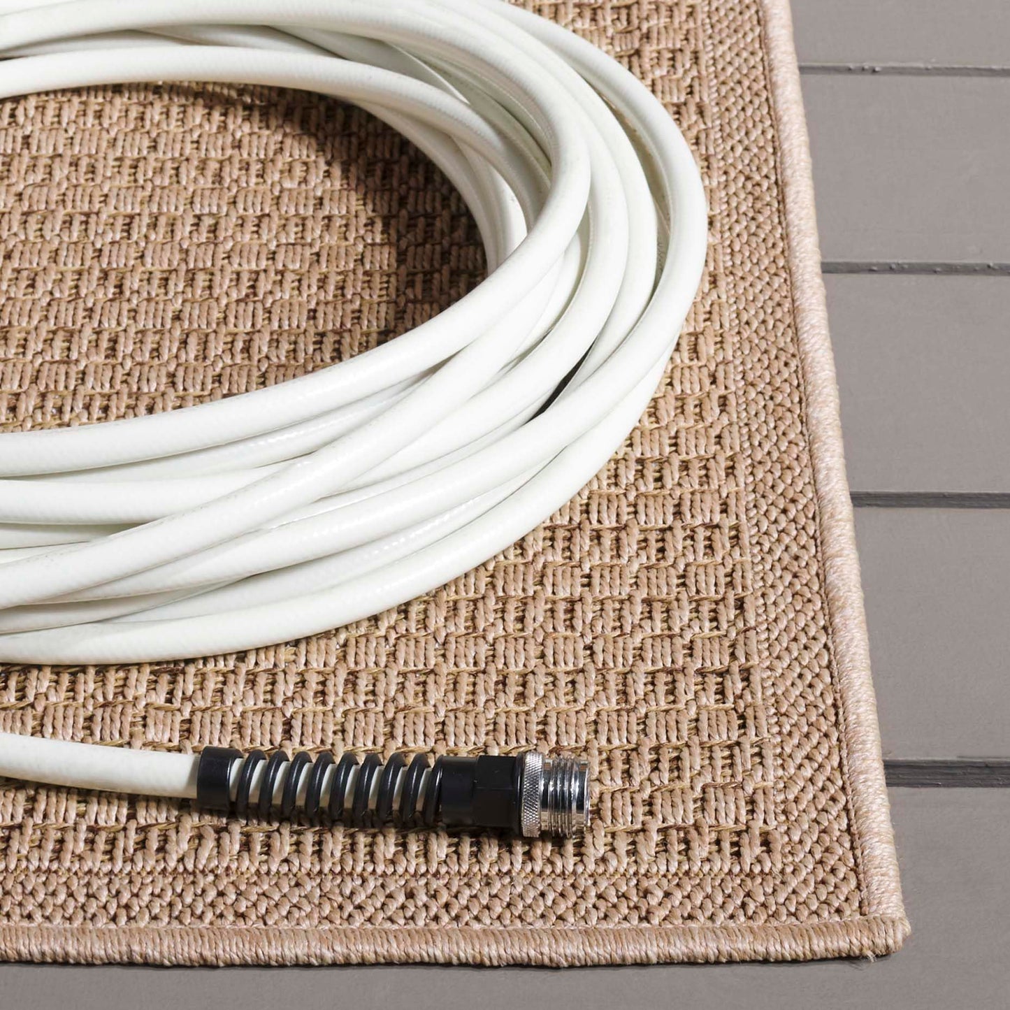 SAFAVIEH Washable Rug Outdoor Atrium Sisal Collection - 4' x 6', Beige, Non-Shedding & Easy to Clean, Ideal for Patio, Backyard, Mudroom (ATM101B)