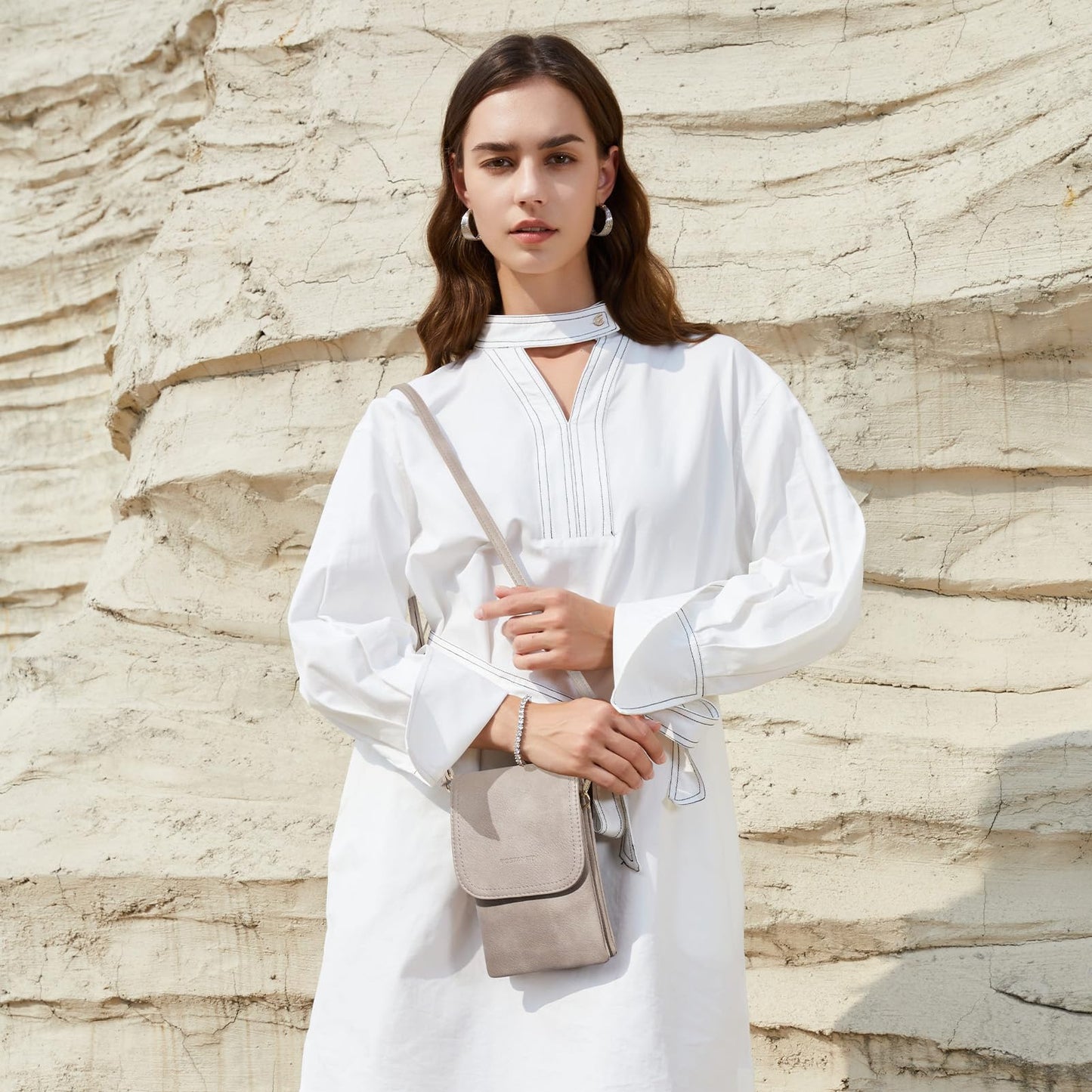 BOSTANTEN Vegan Leather Small Crossbody Bags for Women Designer Cell Phone Bag Wallet Purses Adjustable Strap Retro Grey