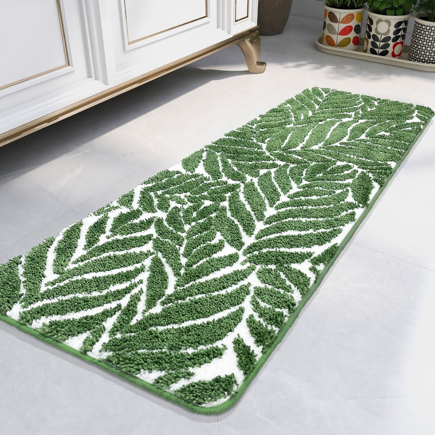 Homantic Bathroom Runner Rug - 4ft Long Bathroom Rug Green Long Bath Mat Leaf Bedroom Decor 47 Inches Rugs Water Absorbent Bath Rugs for Bathtub Leaves 18" x 47"