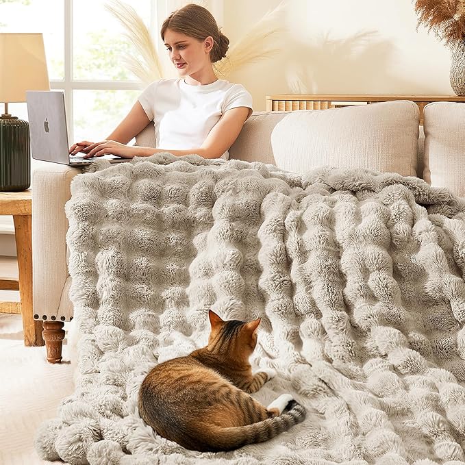L'AGRATY Faux Rabbit Fur Blanket: 60" x 80" Twin Luxury Soft Fluffy Thick Fur Throw Blanket for Couch Bed Sofa - Cozy Plush Bubble Blankets for Winter: Flannel Fleece Decorative Blanket(Castle Grey)