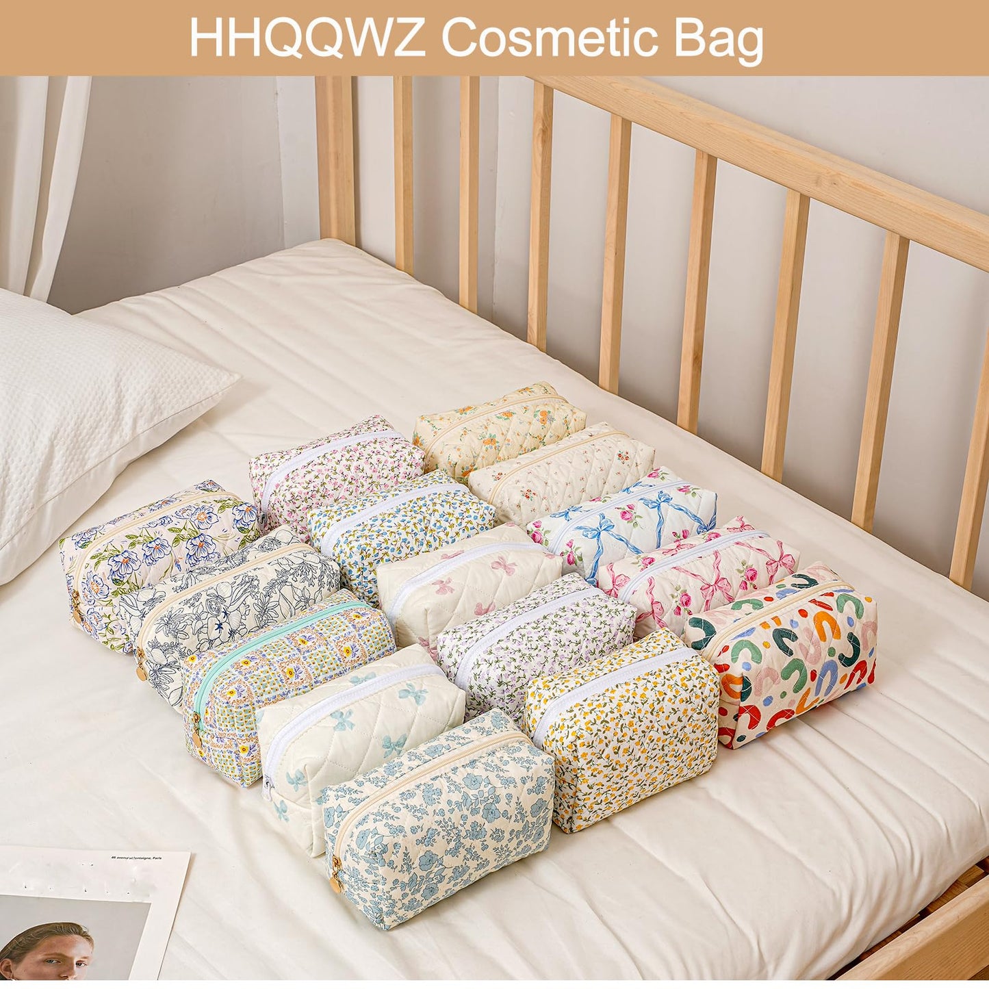 HHQQWZ Makeup Bag Travel Cosmetic Bag for Women Girls, Zipper Make Up Pouch, Floral Flowers Toiletry Organizer Makeup, Portable Storage Cosmetic Travel Cloth Bag (Blue Floral)