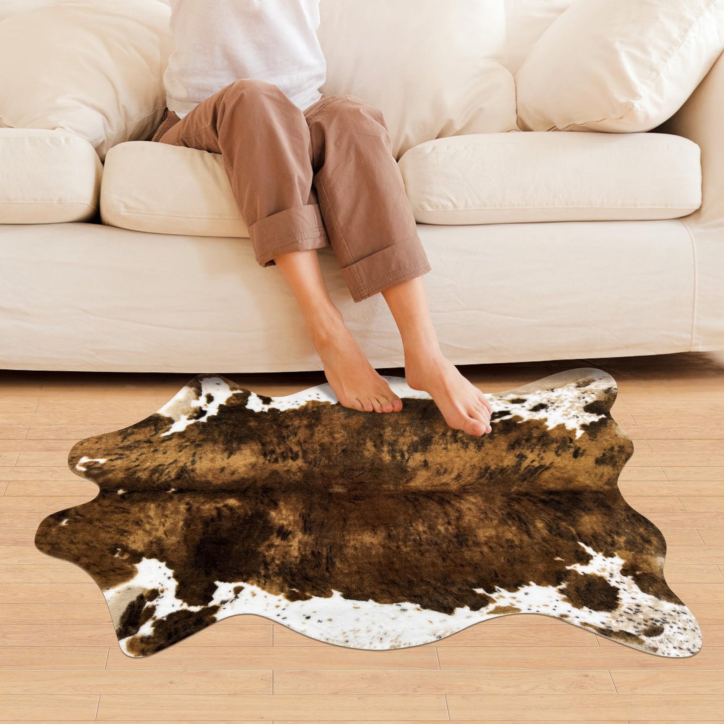 Aoczes Small Faux Cowhide Rug Cow Carpet Western Home Decor Cow Print Area Rug for Bedroom, Living Room, Kids Room, Table, Office, Brown, Mat, 3.6x2.46 Feet(75x110cm)