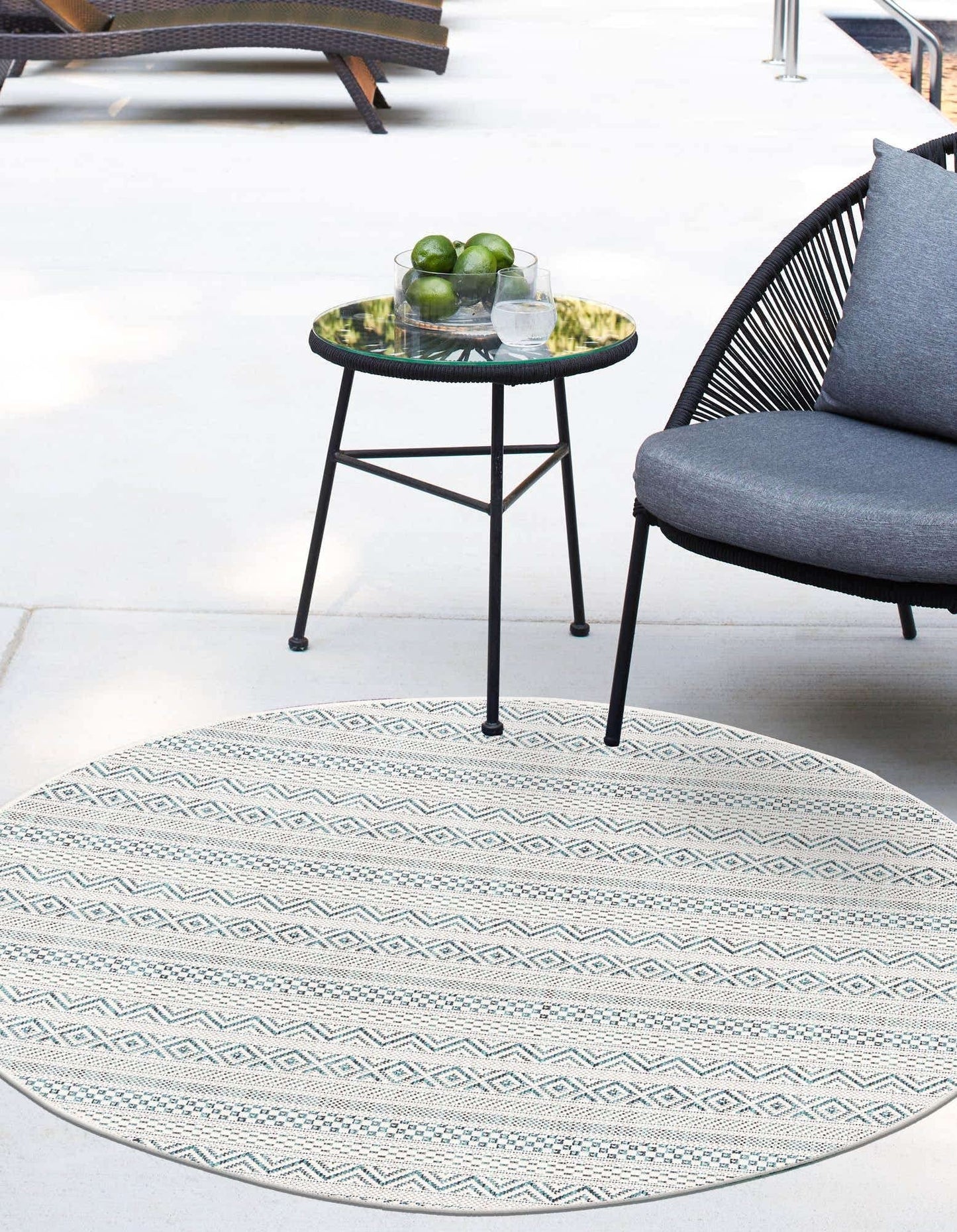 Unique Loom Outdoor Striped Collection Area Rug - Maia (5' 3" Round, Teal/Ivory)