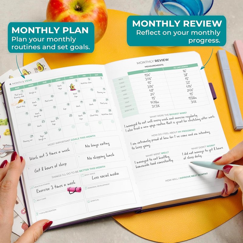 Clever Fox Fitness Journal - Guided Daily Workout & Meal Tracker for Weight Loss | Purple