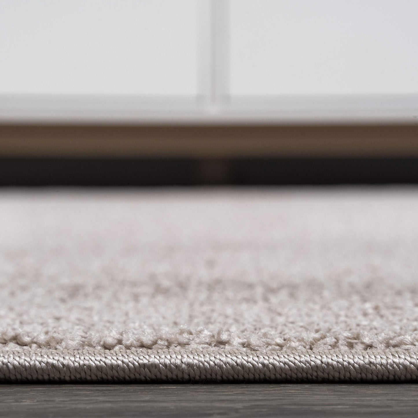 JONATHAN Y Haze Solid Low-Pile Beige 3x5 Oval Indoor Area Rug, Coastal,Bohemian,Minimalist,Classic, Easy-Cleaning for Living Room,Bedroom,Kitchen,Pet Friendly,Non-Shedding (SEU100G-3OV)