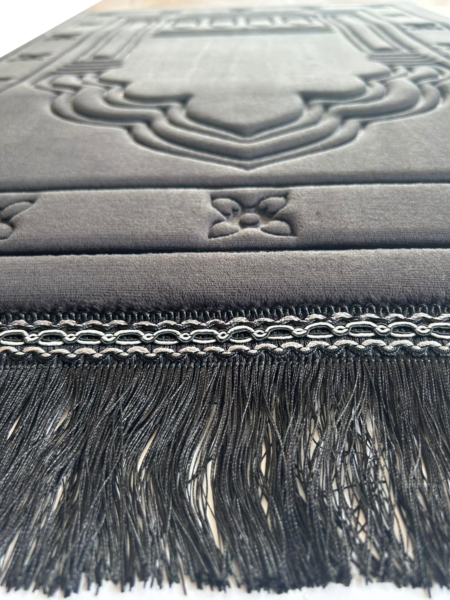 Islamika Orthopedic Prayer Rug Memory Foam Muslim Prayer mat - Padded Very Thick Prayer Rug Sajadah for Men Women for Eid Travel Ramadan, Soft and Luxury (Black) (Black)